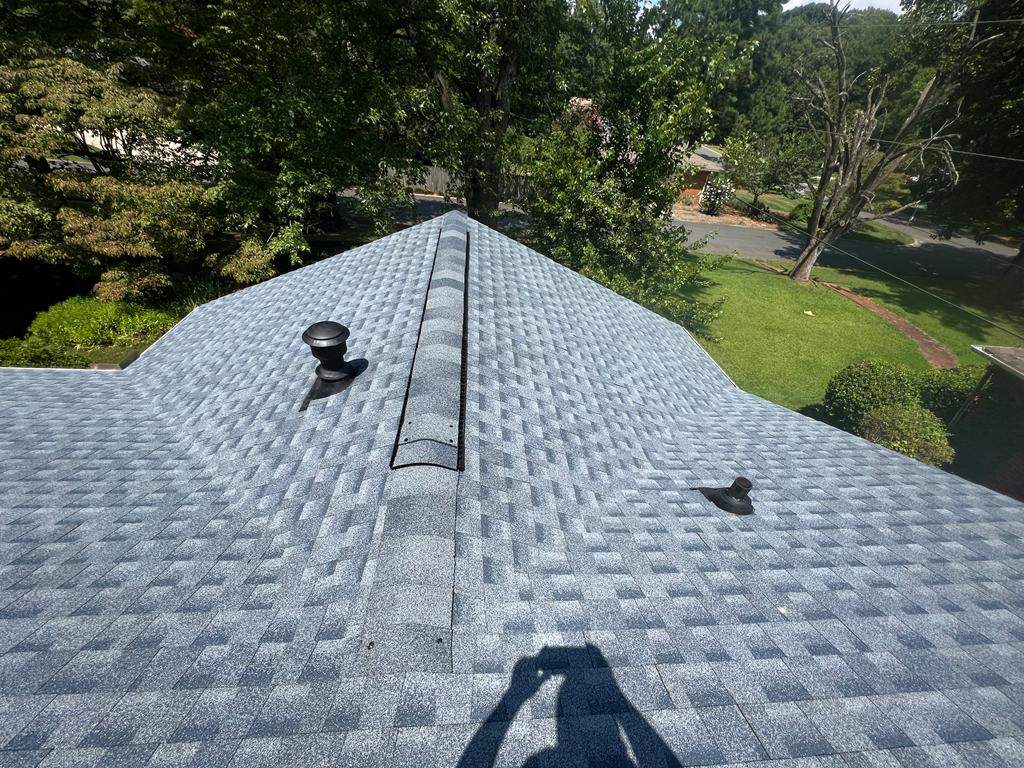 GAF Vs CertainTeed: Which Heavyweight Shingle Is Better For Your Charlotte Home?